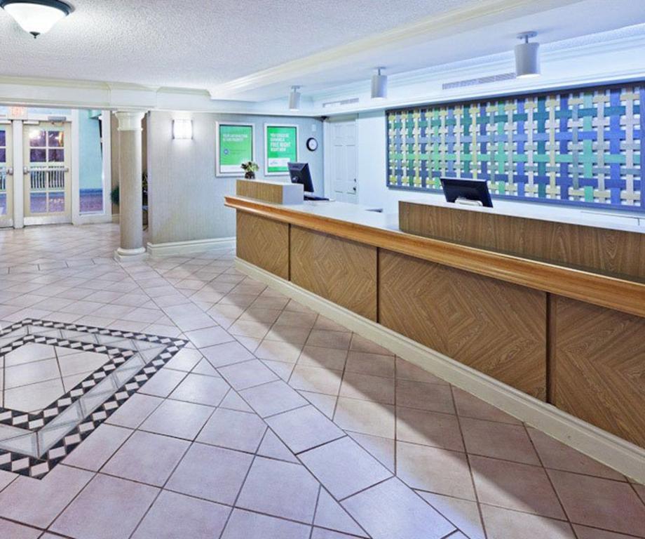 Motel 6 Texas City Interior photo