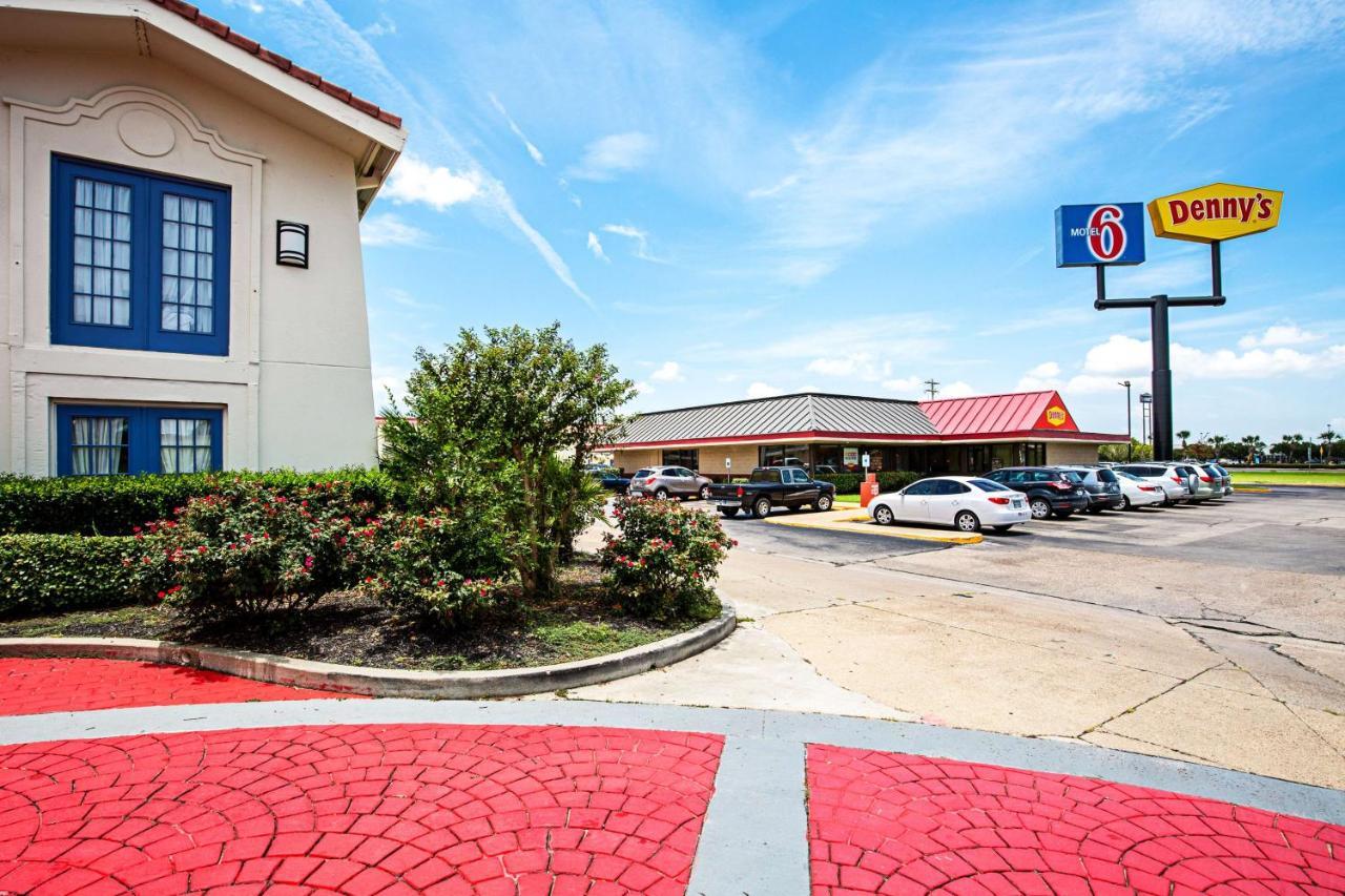 Motel 6 Texas City Exterior photo